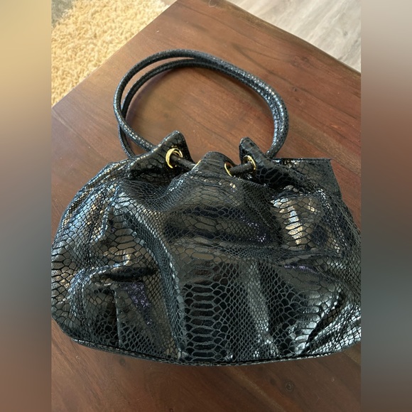 Gorgeous Authentic Michael Kors Hobos Bag - Picture 3 of 8